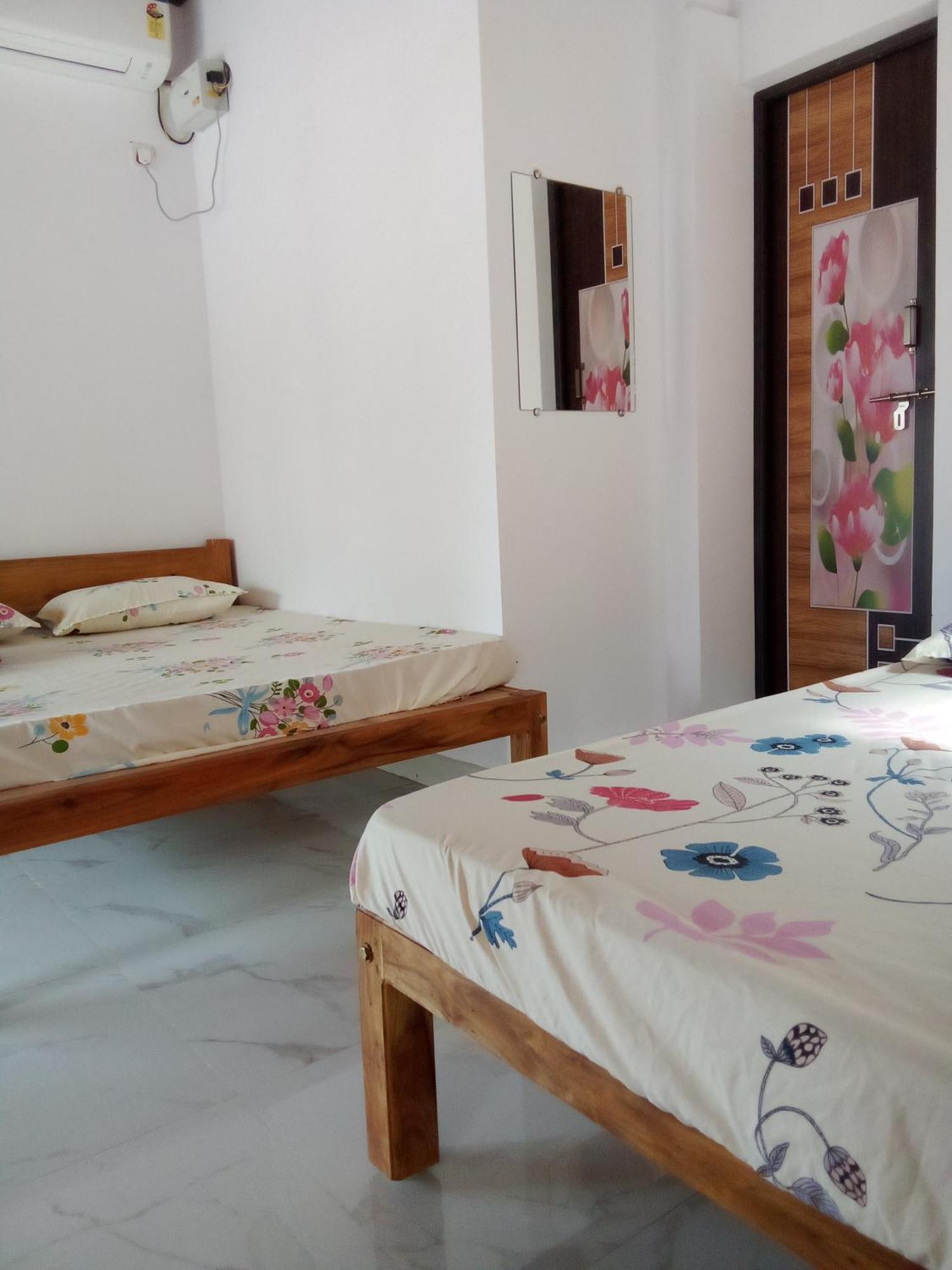 Gajananstay Beach Facing Rooms Gokarna Gokarna  Eksteriør billede